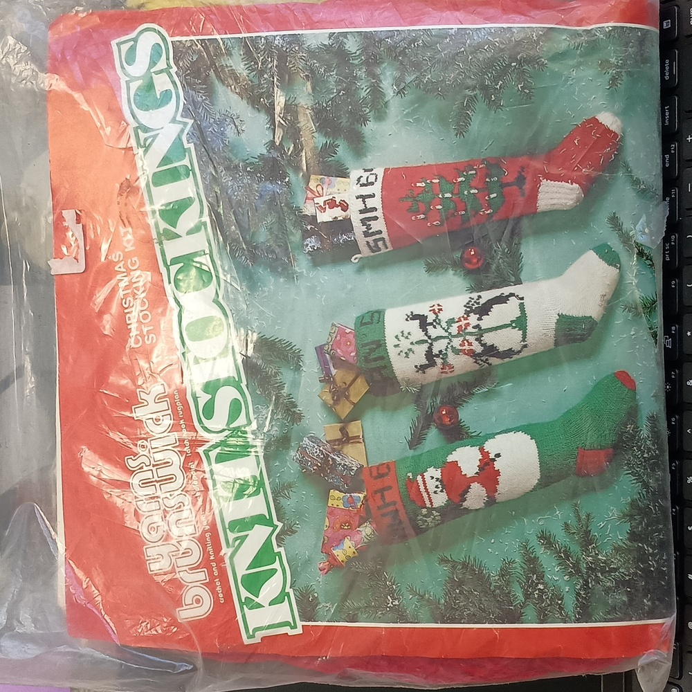 NWT Vintage Brunswick Yarns Christmas Stocking Kit W/ Yarn #K3 Christmas Trees